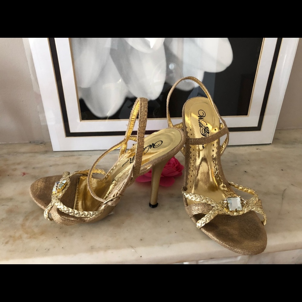 Wild Rose Heels